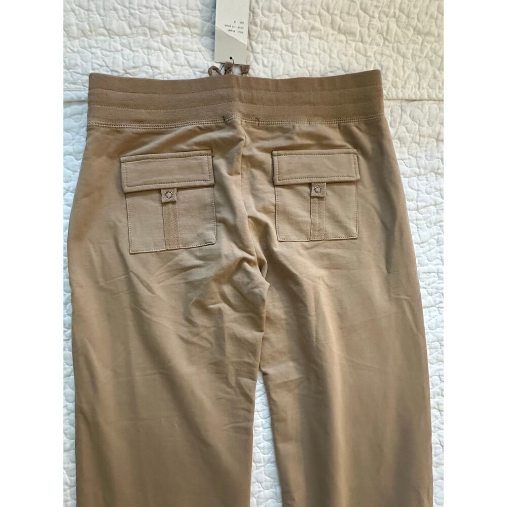 BCBG Y2K Tattoo graphic low rise women's tan wide leg sweatpants size M NWT - Picture 4 of 10